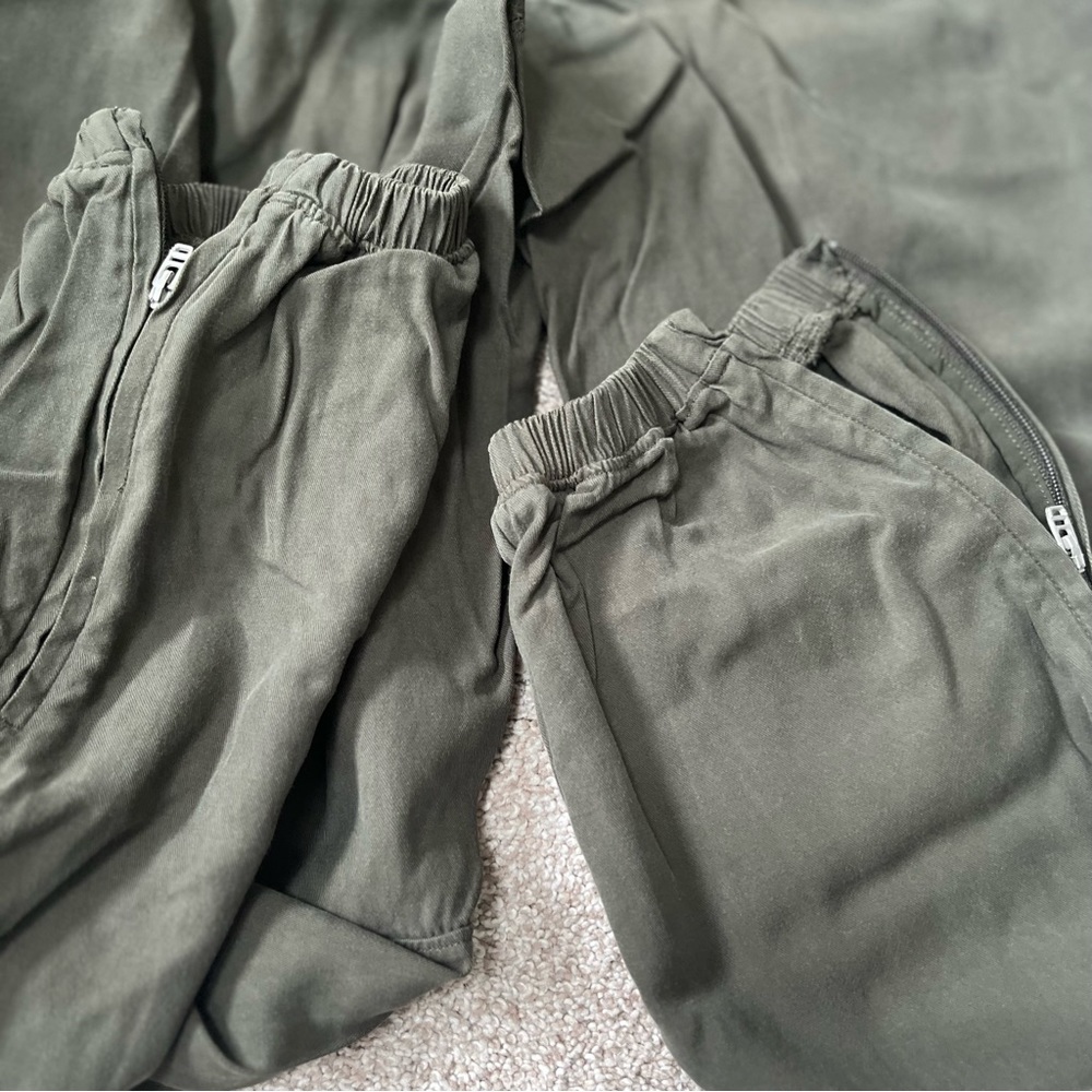 Lululemon Essential Affinity Jogger - image 8